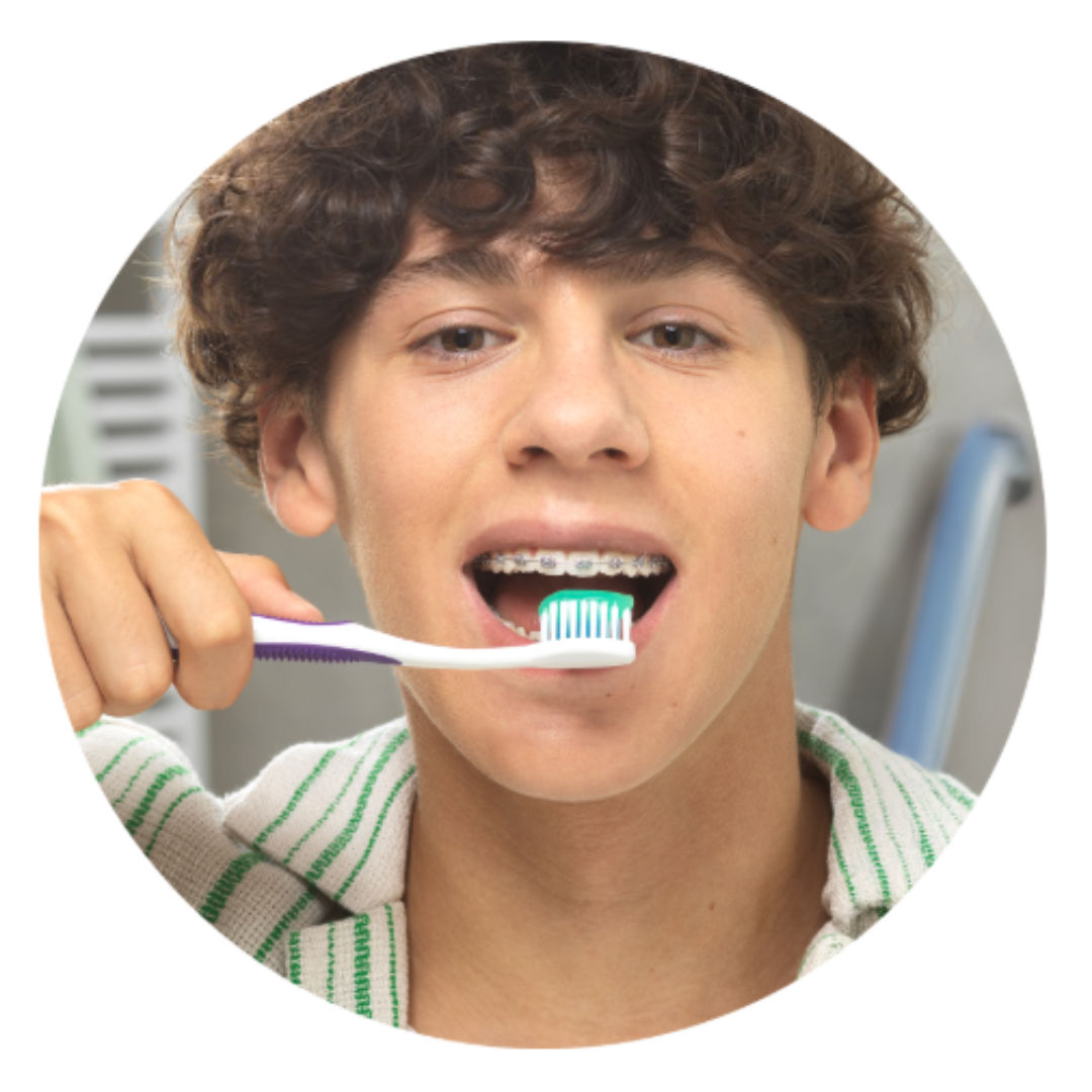GUM 124 Orthodontic Toothbrush: 30 Tufts, Soft Bristles