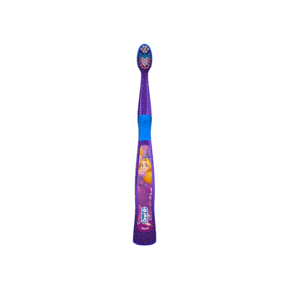 Oral-B Kids Manual Toothbrushes, 3+ Years Disney Princess Graphics: Extra Soft (Characters May Vary)