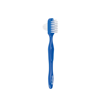 Oral-B Specialty Denture Brush: Durable Denture Brush with Dual Head for Thorough Cleaning